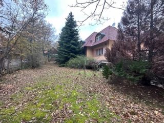 Eladó 386 m²-escsaládi ház Leányfalu, Hegyoldal utca: 189'900'000 Ft