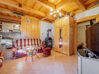 Eladó 205 m²-escsaládi ház Leányfalu, Móricz Zsigmond út: 150'000'000 Ft