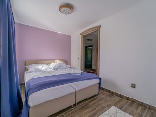 Eladó 435 m²-esvendéglátó egység utcai bejárattal Leányfalu, Móricz Zsigmond út: 460'000'000 Ft