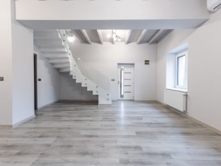 Eladó 140 m²-escsaládi ház Leányfalu, Móricz Zsigmond utca: 129'900'000 Ft