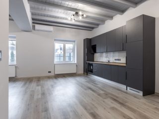 Eladó 140 m²-escsaládi ház Leányfalu, Móricz Zsigmond utca: 129'900'000 Ft