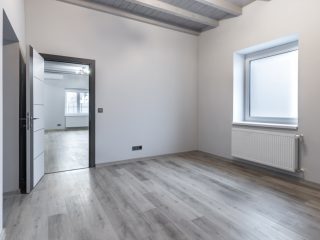 Eladó 140 m²-escsaládi ház Leányfalu, Móricz Zsigmond utca: 129'900'000 Ft