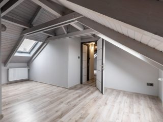 Eladó 140 m²-escsaládi ház Leányfalu, Móricz Zsigmond utca: 129'900'000 Ft