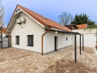 Eladó 140 m²-escsaládi ház Leányfalu, Móricz Zsigmond utca: 129'900'000 Ft