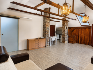 Kiadó 60 m²-escsaládi ház Maglód, Fő út közeli utca utca: 300'000 Ft