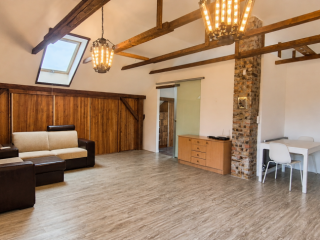 Kiadó 60 m²-escsaládi ház Maglód, Fő út közeli utca utca: 300'000 Ft