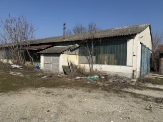 Eladó 900 m²-estelephely Majosháza, 51-es uthoz utca: 90'000'000 Ft