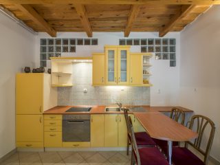 Eladó 183 m²-escsaládi ház Majosháza, Duna part: 220'000'000 Ft