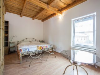 Eladó 183 m²-escsaládi ház Majosháza, Duna part: 220'000'000 Ft