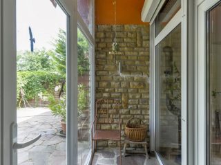 Eladó 183 m²-escsaládi ház Majosháza, Duna part: 220'000'000 Ft