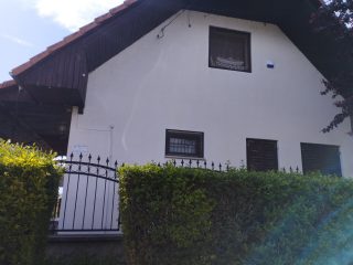 Eladó 138 m²-escsaládi ház Majosháza, Duna part: 125'000'000 Ft