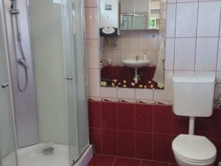 Eladó 76 m²-essorház Majosháza, Focipálya közeli utca: 68'000'000 Ft