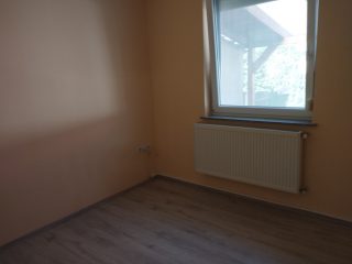 Eladó 76 m²-essorház Majosháza, Focipálya közeli utca: 68'000'000 Ft