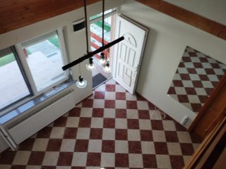 Eladó 76 m²-essorház Majosháza, Focipálya közeli utca: 68'000'000 Ft