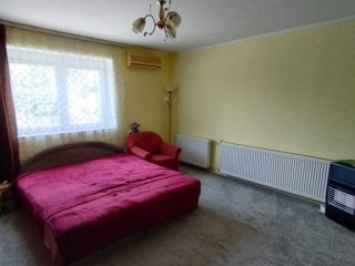 Eladó 140 m²-escsaládi ház Makád, Kendereskert utca: 60'000'000 Ft