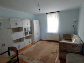 Eladó 140 m²-escsaládi ház Makád, Kendereskert utca: 60'000'000 Ft