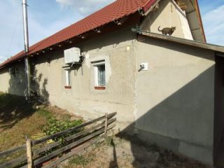 Eladó 140 m²-escsaládi ház Makád, Kendereskert utca: 60'000'000 Ft