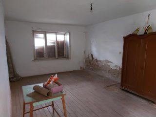 Eladó 90 m²-escsaládi ház Márianosztra, Kossuth út: 16'000'000 Ft