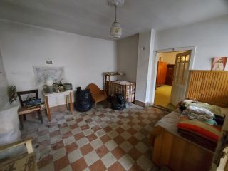 Eladó 90 m²-escsaládi ház Márianosztra, Kossuth út: 16'000'000 Ft