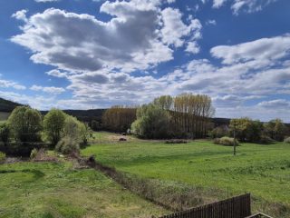 Eladó 220 m²-escsaládi ház Mende, Mende út: 115'000'000 Ft