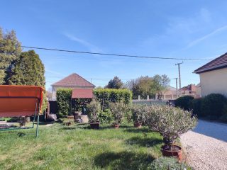 Eladó 156 m²-escsaládi ház Mezőfalva, Velinszky László utca: 61'700'000 Ft