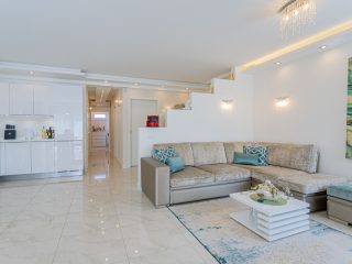 Eladó 182 m²-esikerház Mogyoród, Fóti út: 188'000'000 Ft