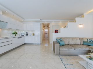 Eladó 182 m²-esikerház Mogyoród, Fóti út: 188'000'000 Ft