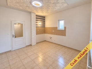 Eladó 55 m²-escsaládi ház Mogyoród, Gödöllői út: 69'000'000 Ft