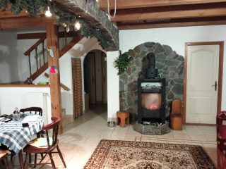 Eladó 127 m²-escsaládi ház Mogyoród, Mogyoród Gödöllő felőli szélén: 108'000'000 Ft