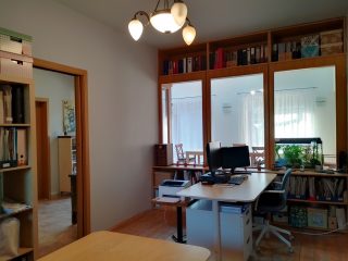 Eladó 296 m²-escsaládi ház Mogyoród, Szentjakab park: 285'000'000 Ft