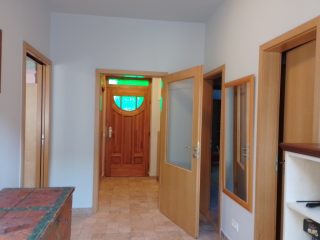 Eladó 296 m²-escsaládi ház Mogyoród, Szentjakab park: 285'000'000 Ft