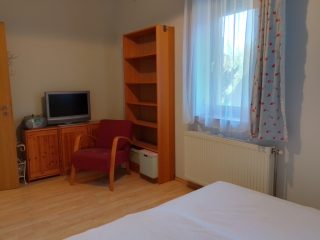 Eladó 296 m²-escsaládi ház Mogyoród, Szentjakab park: 285'000'000 Ft