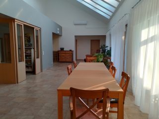 Eladó 296 m²-escsaládi ház Mogyoród, Szentjakab park: 285'000'000 Ft