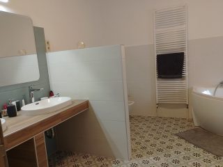 Eladó 296 m²-escsaládi ház Mogyoród, Szentjakab park: 285'000'000 Ft