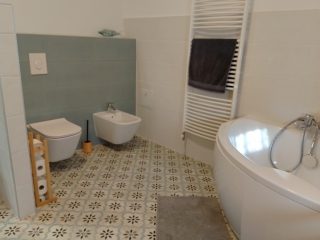 Eladó 296 m²-escsaládi ház Mogyoród, Szentjakab park: 285'000'000 Ft