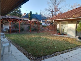 Eladó 296 m²-escsaládi ház Mogyoród, Szentjakab park: 285'000'000 Ft