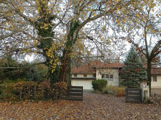 Eladó 296 m²-escsaládi ház Mogyoród, Szentjakab park: 285'000'000 Ft