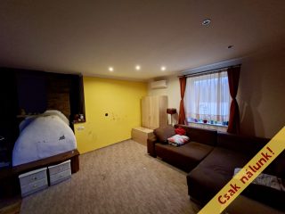 Eladó 196 m²-escsaládi ház Monor, Garden Lounge: 89'000'000 Ft