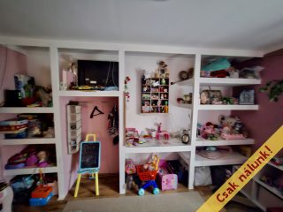 Eladó 196 m²-escsaládi ház Monor, Garden Lounge: 89'000'000 Ft