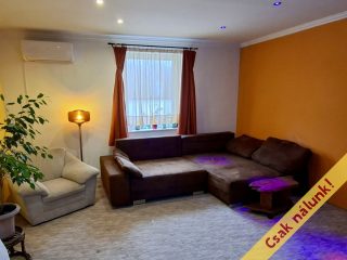 Eladó 196 m²-escsaládi ház Monor, Garden Lounge: 89'000'000 Ft