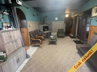 Eladó 110 m²-escsaládi ház Monor, Központ közeli utca: 170'000'000 Ft