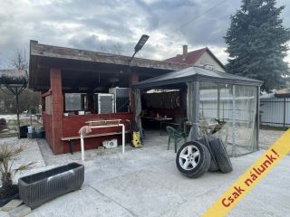 Eladó 110 m²-escsaládi ház Monor, Központ közeli utca: 170'000'000 Ft