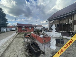 Eladó 110 m²-escsaládi ház Monor, Központ közeli utca: 170'000'000 Ft