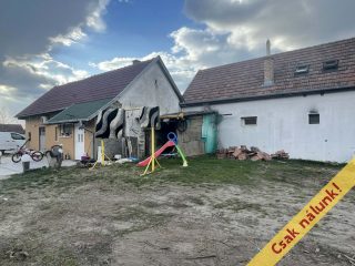 Eladó 110 m²-escsaládi ház Monor, Központ közeli utca: 170'000'000 Ft