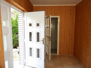 Eladó 219 m²-escsaládi ház Nagykovácsi, Semmelweis utca: 165'000'000 Ft