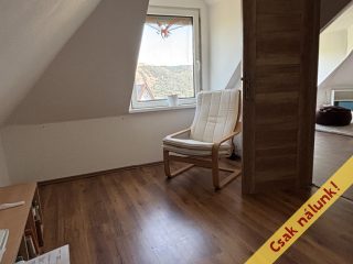 Eladó 146 m²-escsaládi ház Nagymaros, Cseresznye köz: 147'500'000 Ft