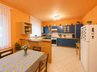 Eladó 147 m²-escsaládi ház Nagytarcsa, Öreghegy: 124'900'000 Ft