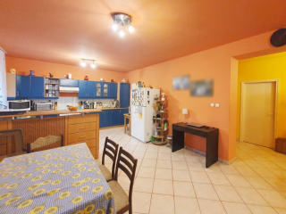 Eladó 147 m²-escsaládi ház Nagytarcsa, Öreghegy: 124'900'000 Ft