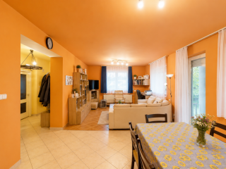 Eladó 147 m²-escsaládi ház Nagytarcsa, Öreghegy: 124'900'000 Ft