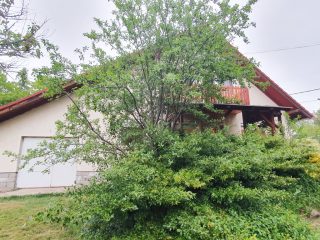 Eladó 147 m²-escsaládi ház Nagytarcsa, Öreghegy: 124'900'000 Ft